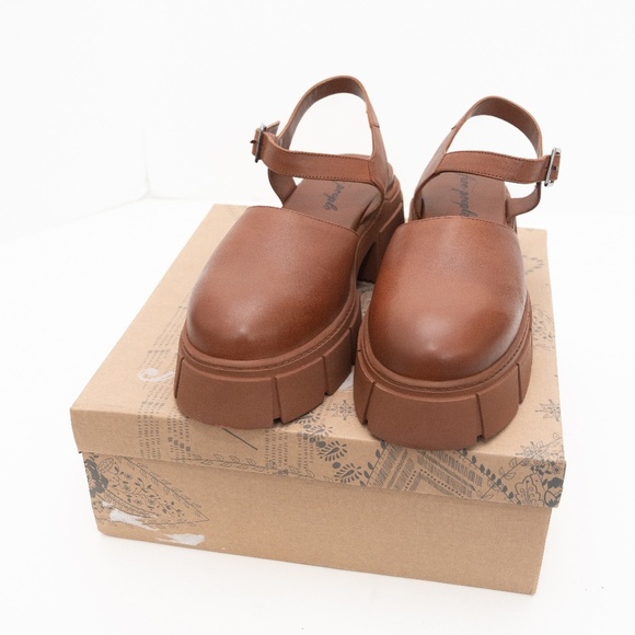 Free People | Milan Platform Mary Janes Shoes - Picture 1 of 13